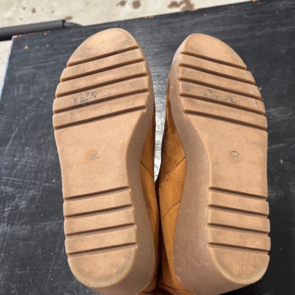 Jessica Carlyle Brown Suede Wedged Booties Size 9 Women’s - Picture 6 of 6